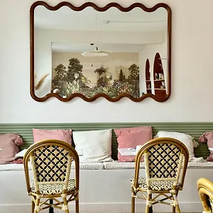 ** Hotel Saint Louis Francia